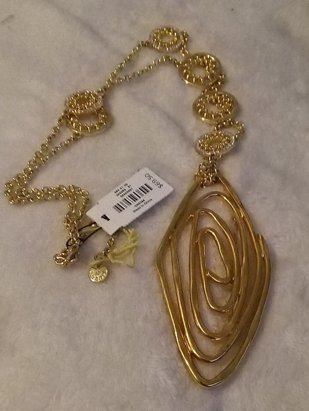 Talbots Gold-Tone Circular Medallion Necklace W Large Avon Pendant Or Brooch - Picture 4 of 4